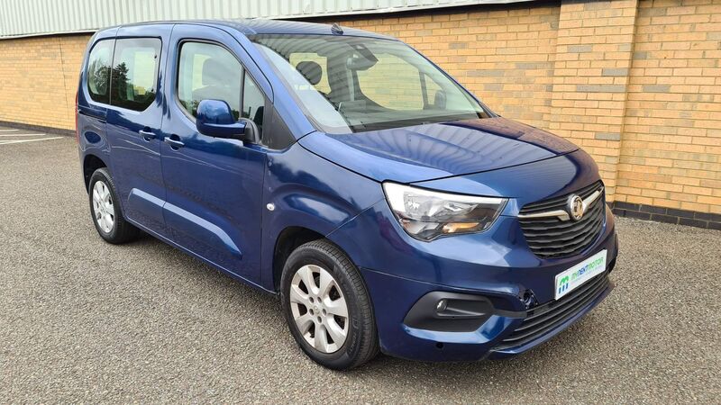 View VAUXHALL COMBO 1.5 Turbo D BlueInjection Energy Auto Euro 6 (s/s) 5dr