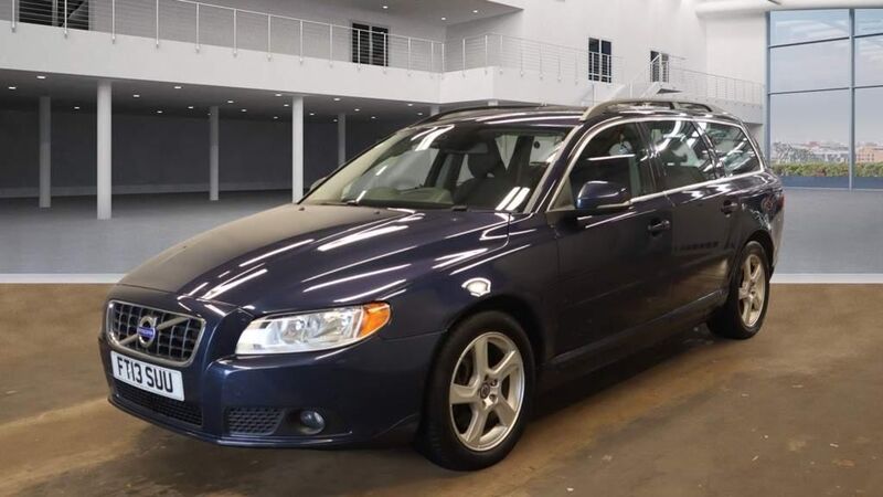 View VOLVO V70 2.0 D4 SE Euro 5 (s/s) 5dr