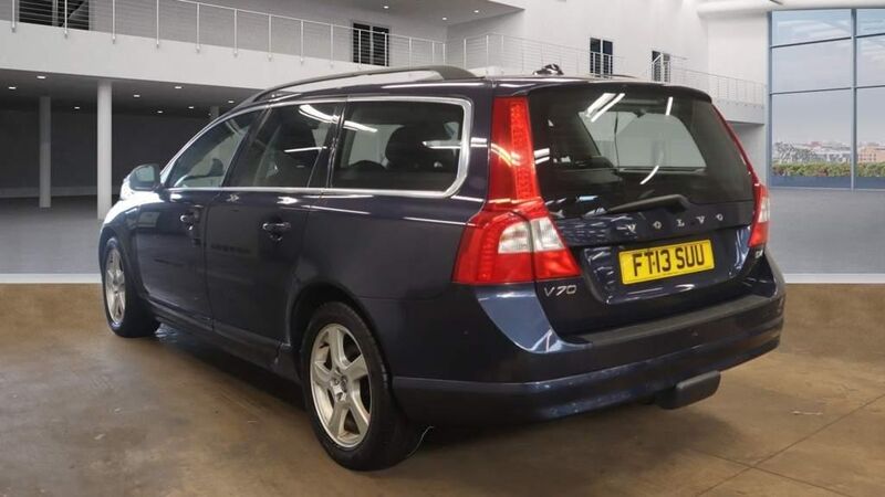 View VOLVO V70 2.0 D4 SE Euro 5 (s/s) 5dr