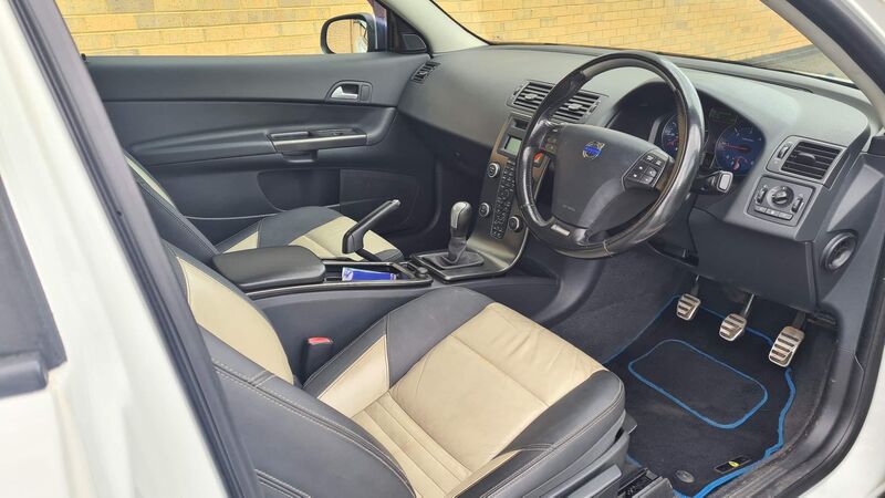 VOLVO C30