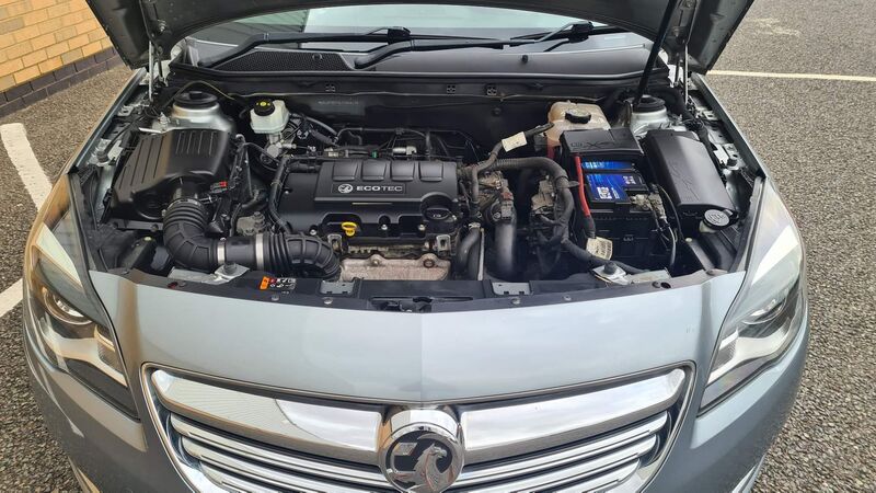 VAUXHALL INSIGNIA