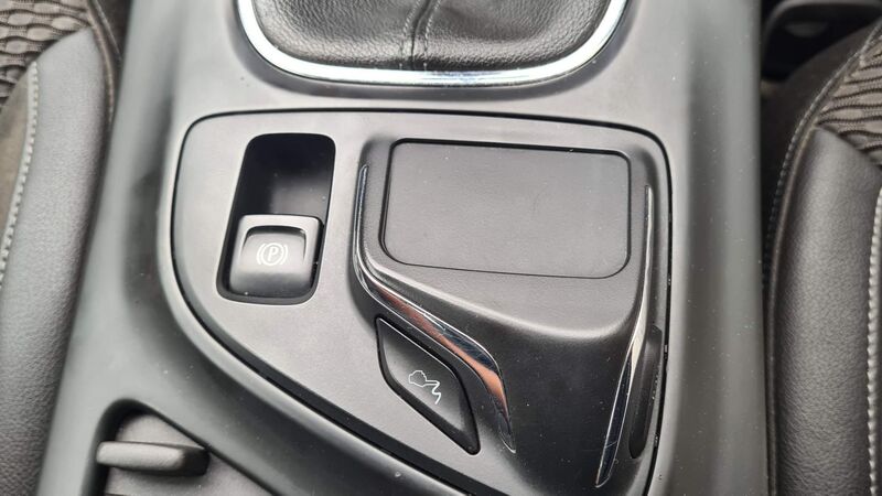 VAUXHALL INSIGNIA
