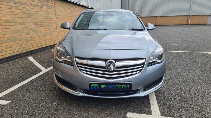 View VAUXHALL INSIGNIA 1.4i Turbo Tech Line Euro 6 (s/s) 5dr