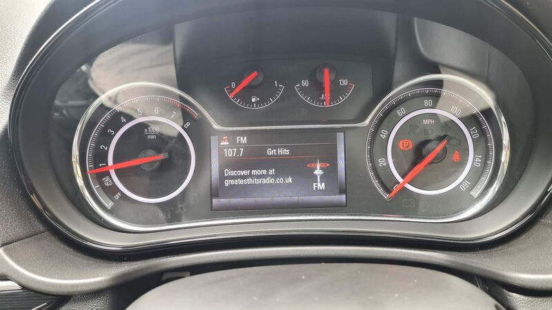 VAUXHALL INSIGNIA