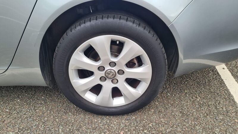 VAUXHALL INSIGNIA