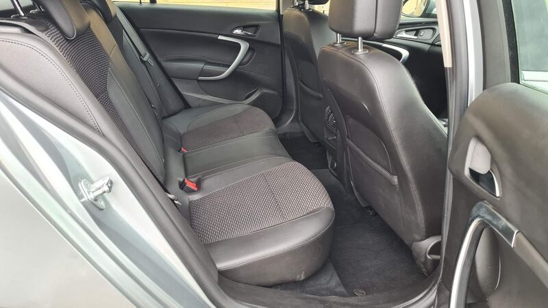 VAUXHALL INSIGNIA