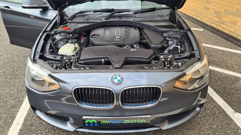BMW 1 SERIES