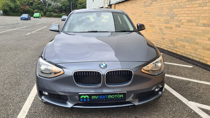 View BMW 1 SERIES 2.0 116d SE Euro 5 (s/s) 5dr