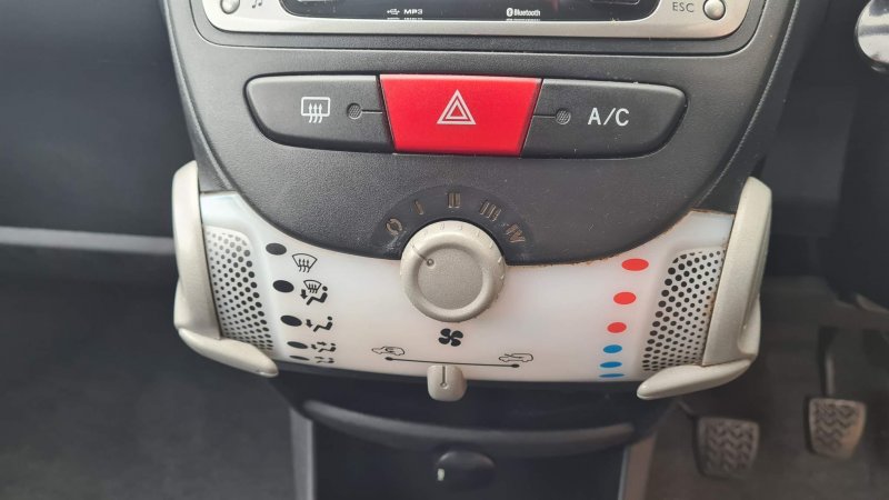 TOYOTA AYGO