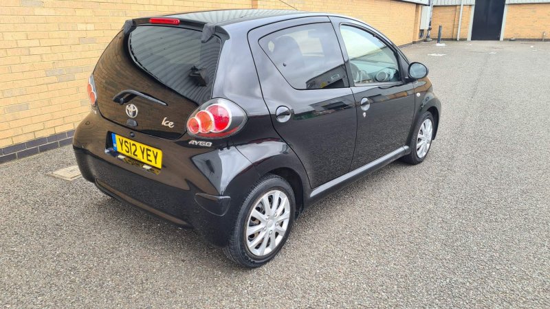 TOYOTA AYGO