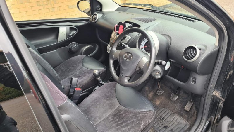 TOYOTA AYGO