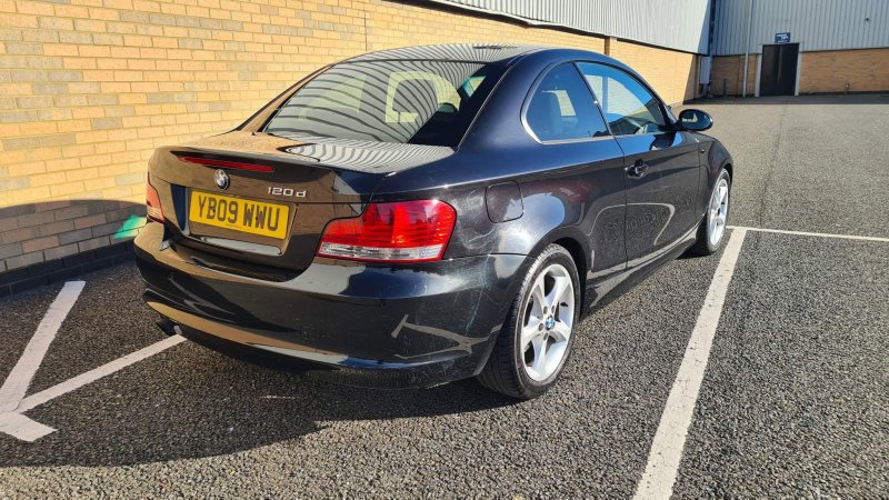 BMW 1 SERIES