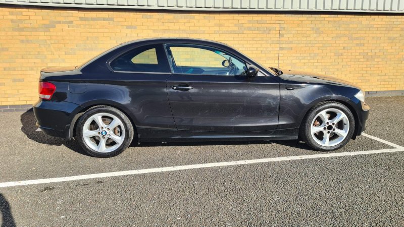BMW 1 SERIES