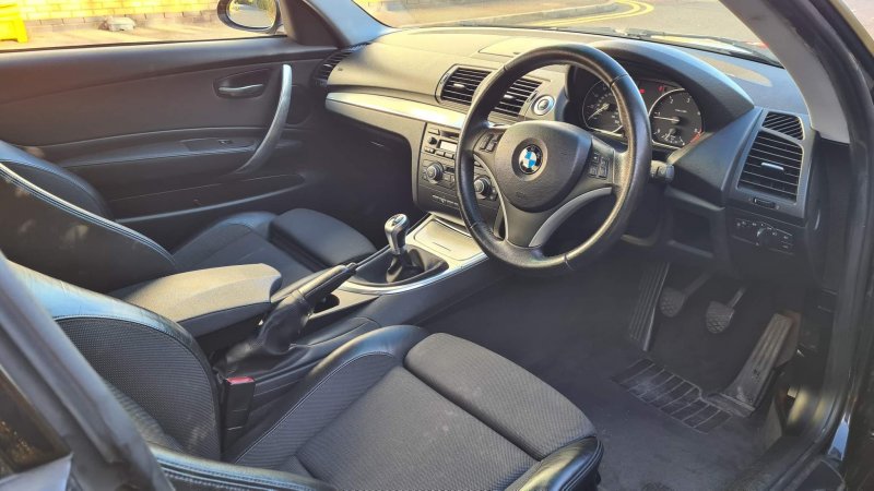 BMW 1 SERIES