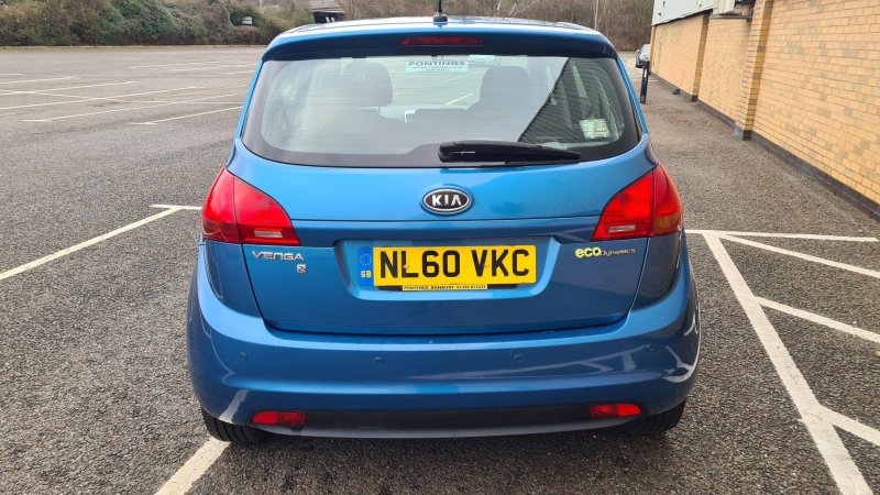 KIA VENGA