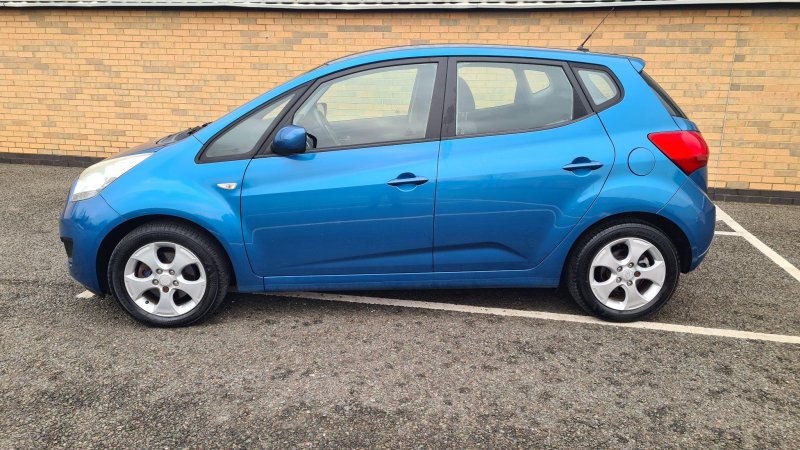 KIA VENGA