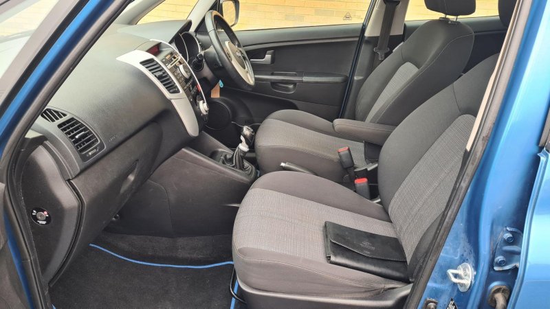 KIA VENGA