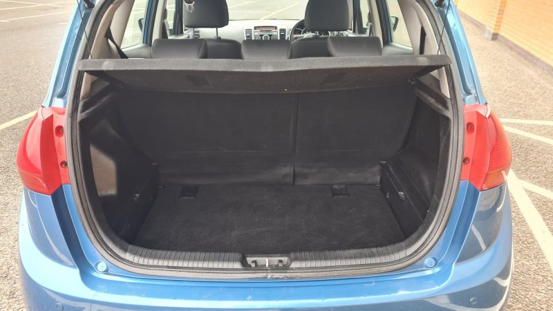 KIA VENGA