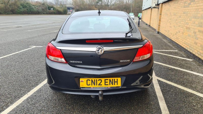 VAUXHALL INSIGNIA