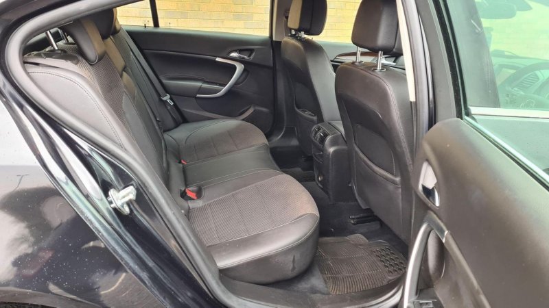 VAUXHALL INSIGNIA