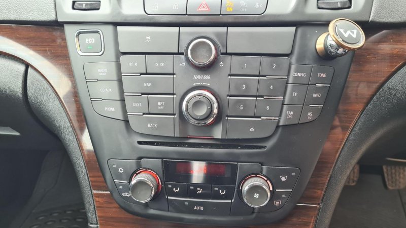 VAUXHALL INSIGNIA