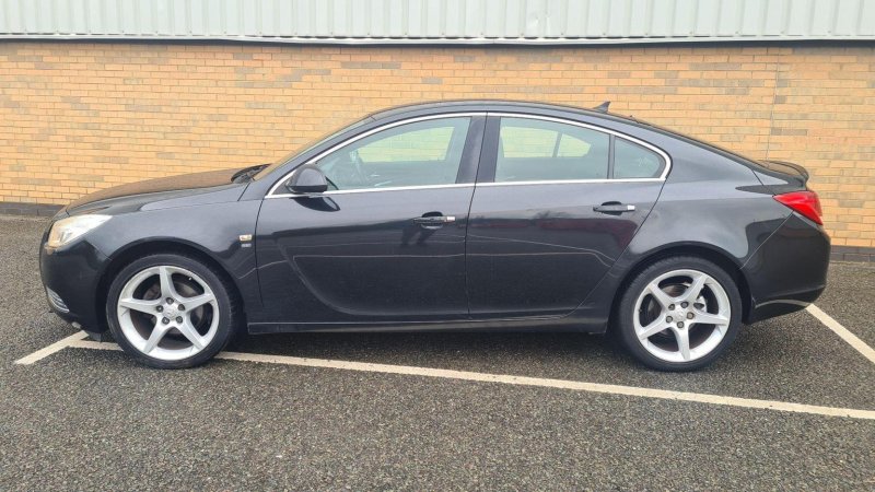 VAUXHALL INSIGNIA