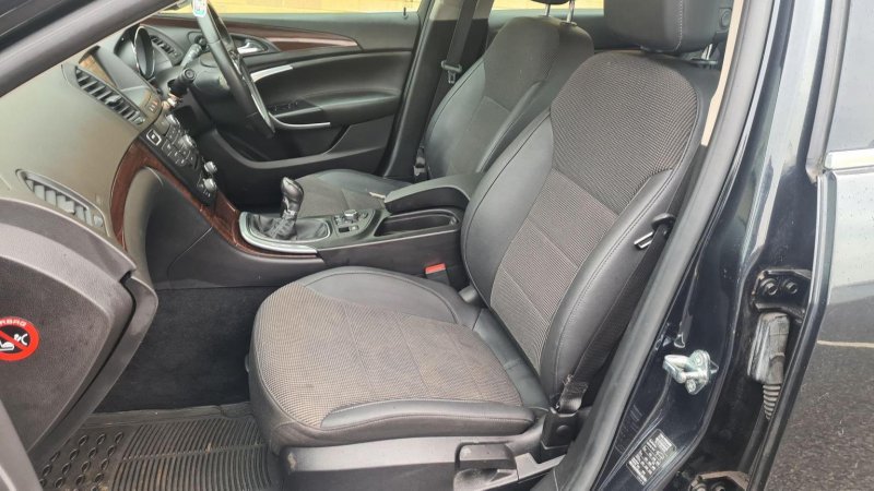 VAUXHALL INSIGNIA