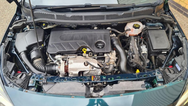 View VAUXHALL ASTRA 1.6 CDTi ecoFLEX Design Euro 6 (s/s) 5dr