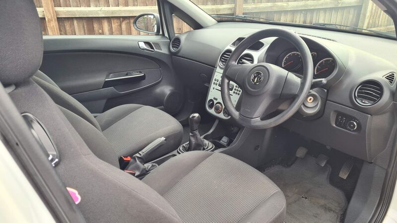 VAUXHALL CORSA