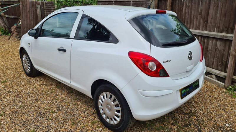 VAUXHALL CORSA