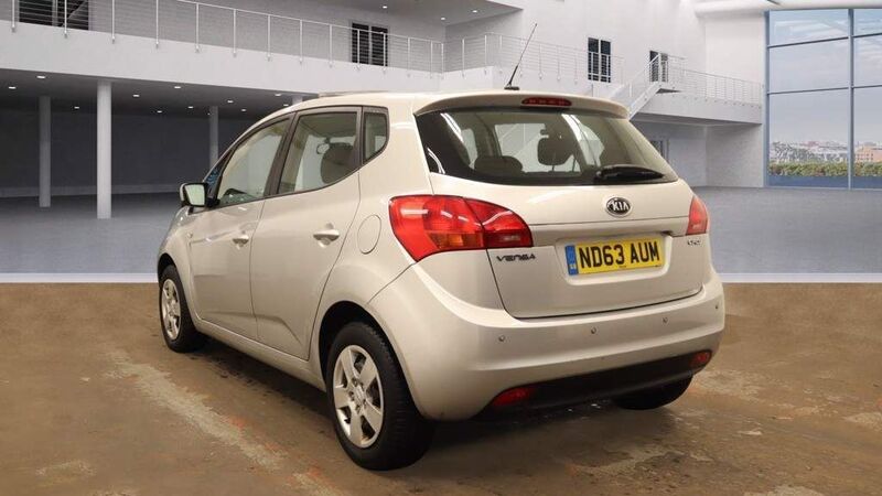 KIA VENGA