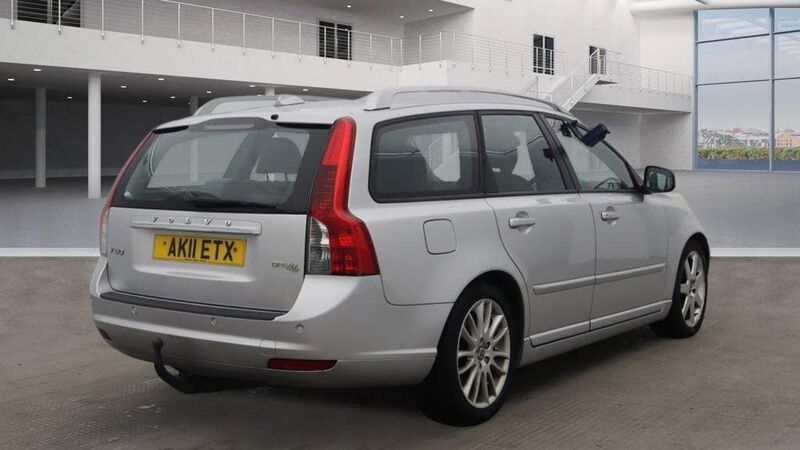 VOLVO V50