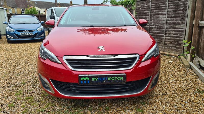 View PEUGEOT 308 1.6 HDi Allure Euro 5 (s/s) 5dr