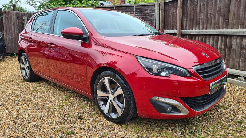 View PEUGEOT 308 1.6 HDi Allure Euro 5 (s/s) 5dr