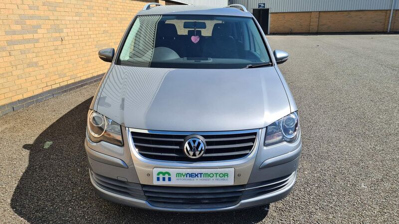 View VOLKSWAGEN TOURAN 1.9 TDI Match 5dr (7 Seats)